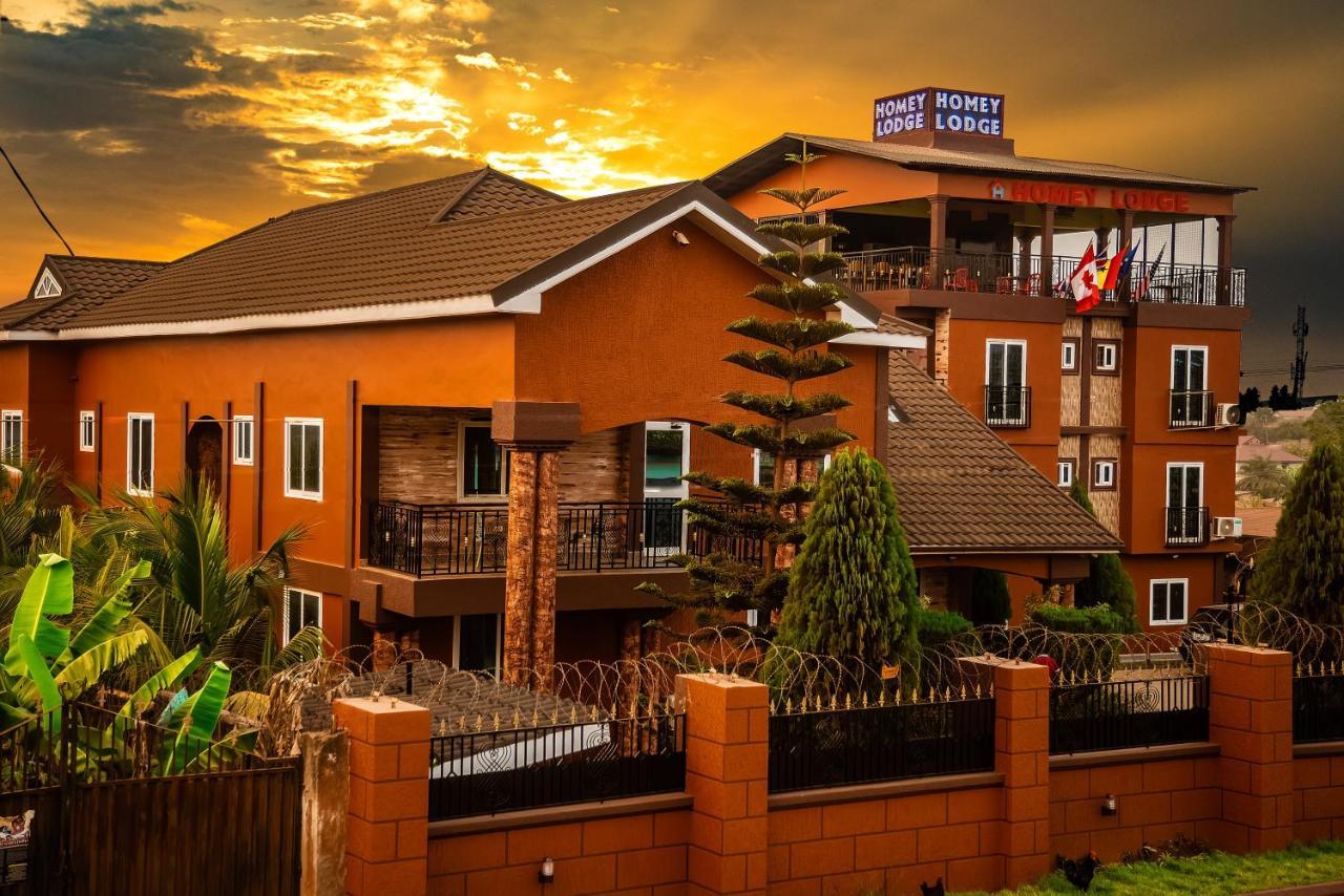 Homey Lodge Kumasi Ngoại thất bức ảnh
