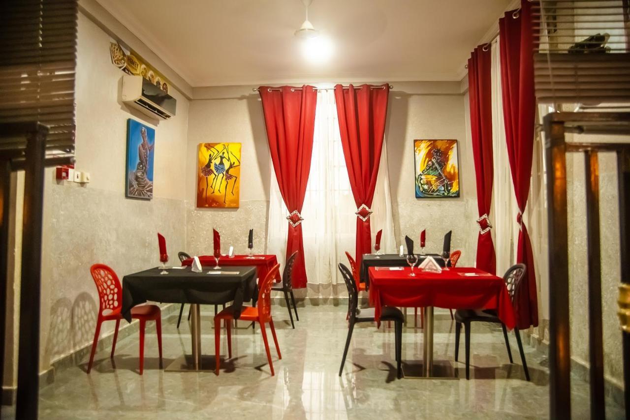 Homey Lodge Kumasi Ngoại thất bức ảnh