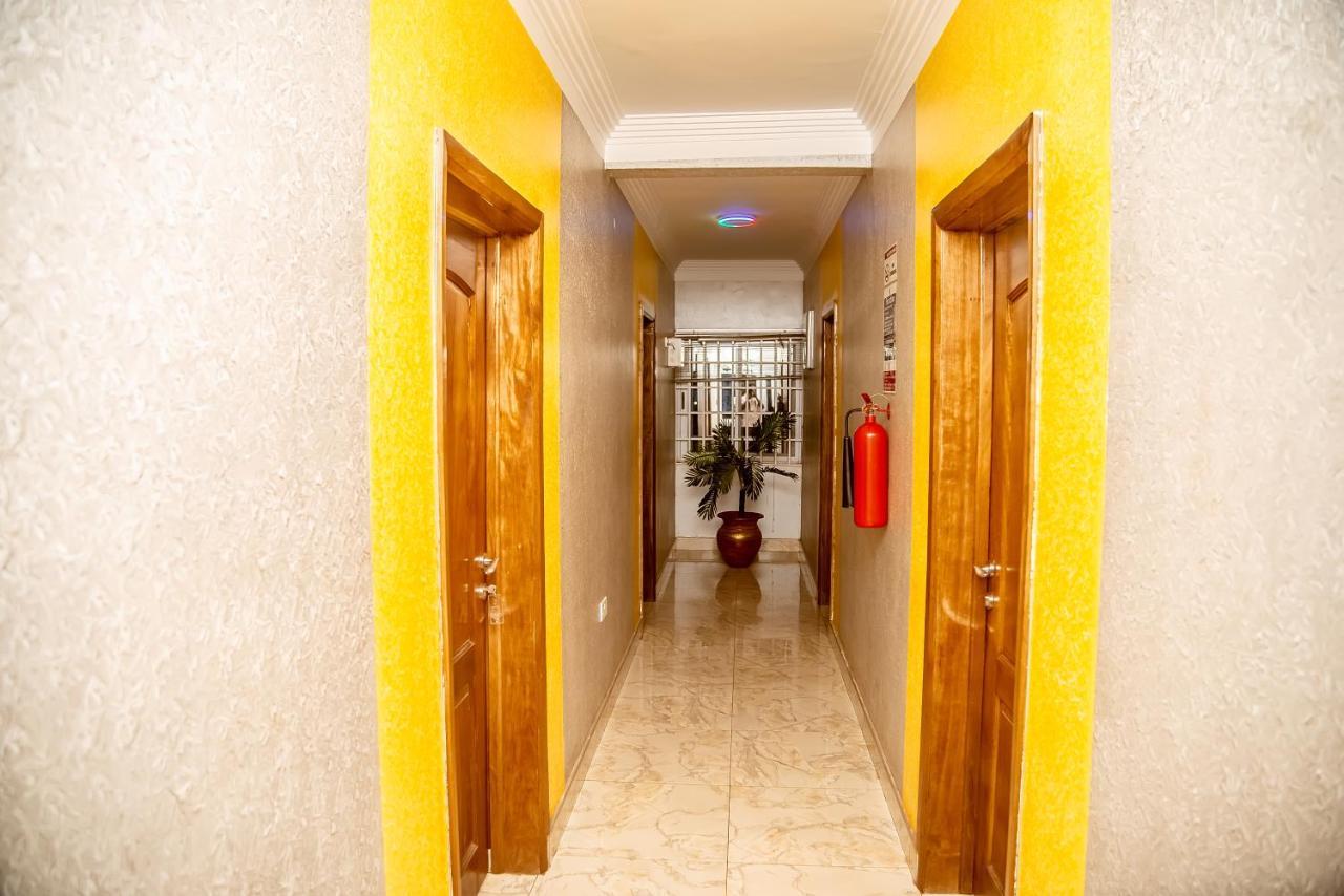 Homey Lodge Kumasi Ngoại thất bức ảnh