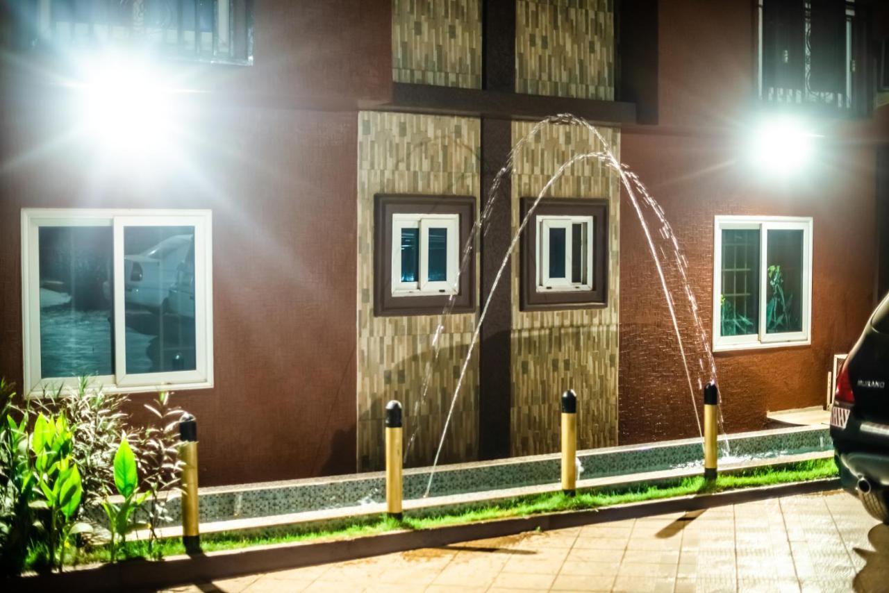 Homey Lodge Kumasi Ngoại thất bức ảnh