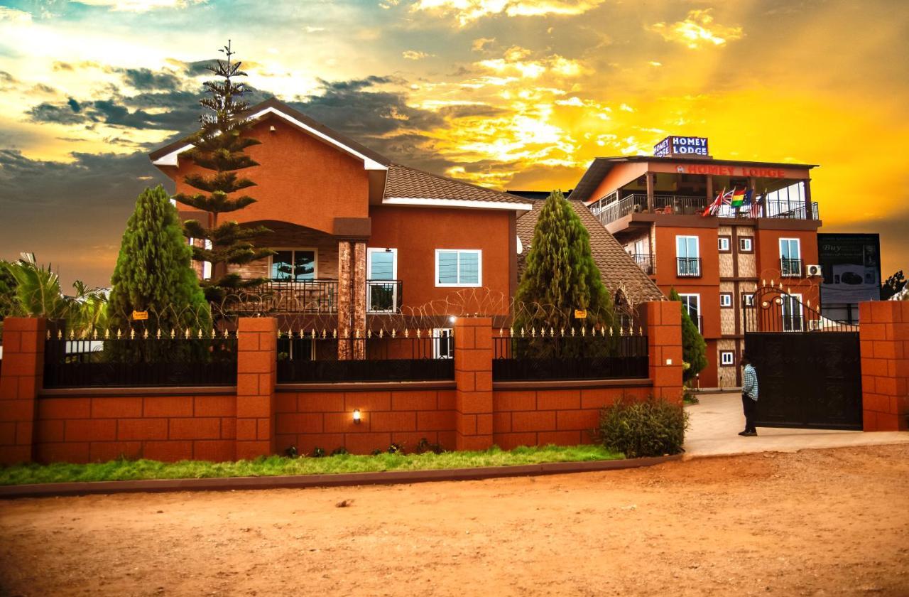 Homey Lodge Kumasi Ngoại thất bức ảnh