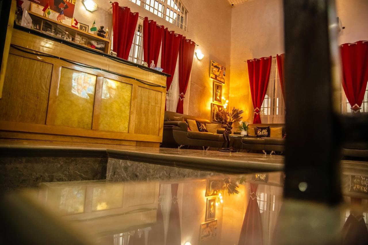 Homey Lodge Kumasi Ngoại thất bức ảnh