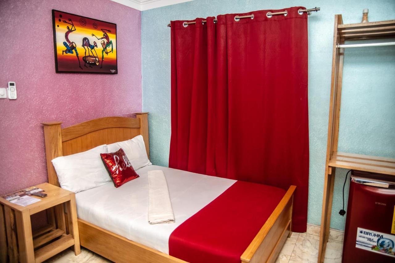 Homey Lodge Kumasi Ngoại thất bức ảnh