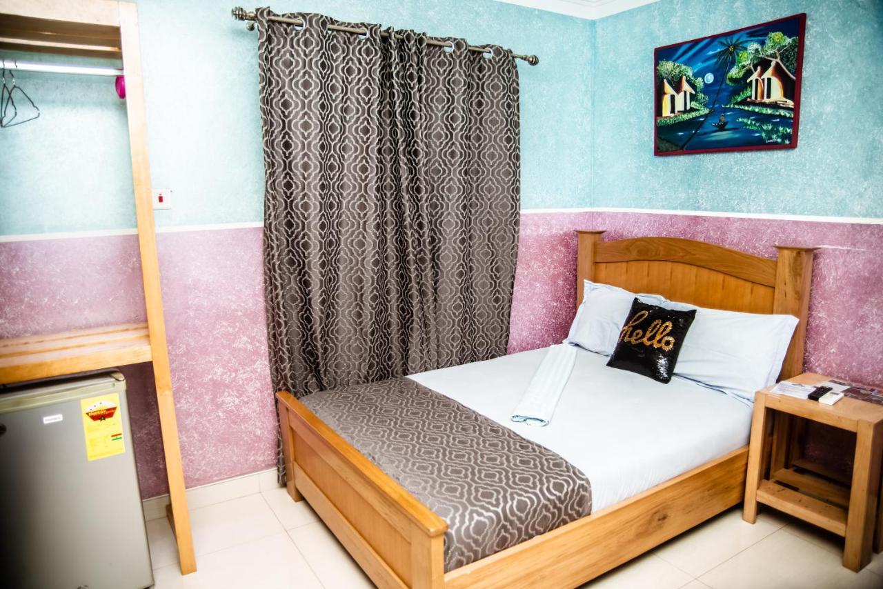 Homey Lodge Kumasi Ngoại thất bức ảnh