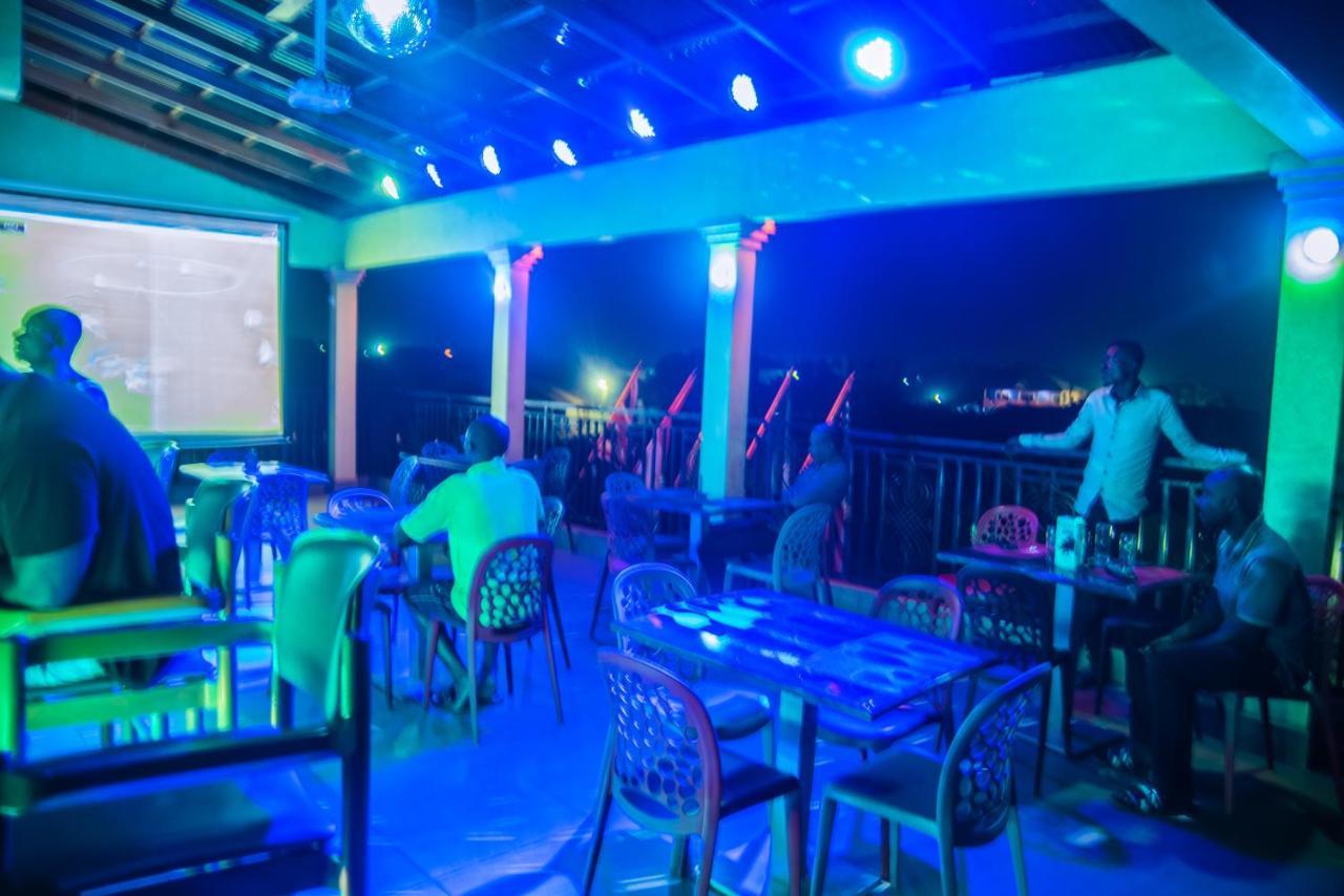 Homey Lodge Kumasi Ngoại thất bức ảnh