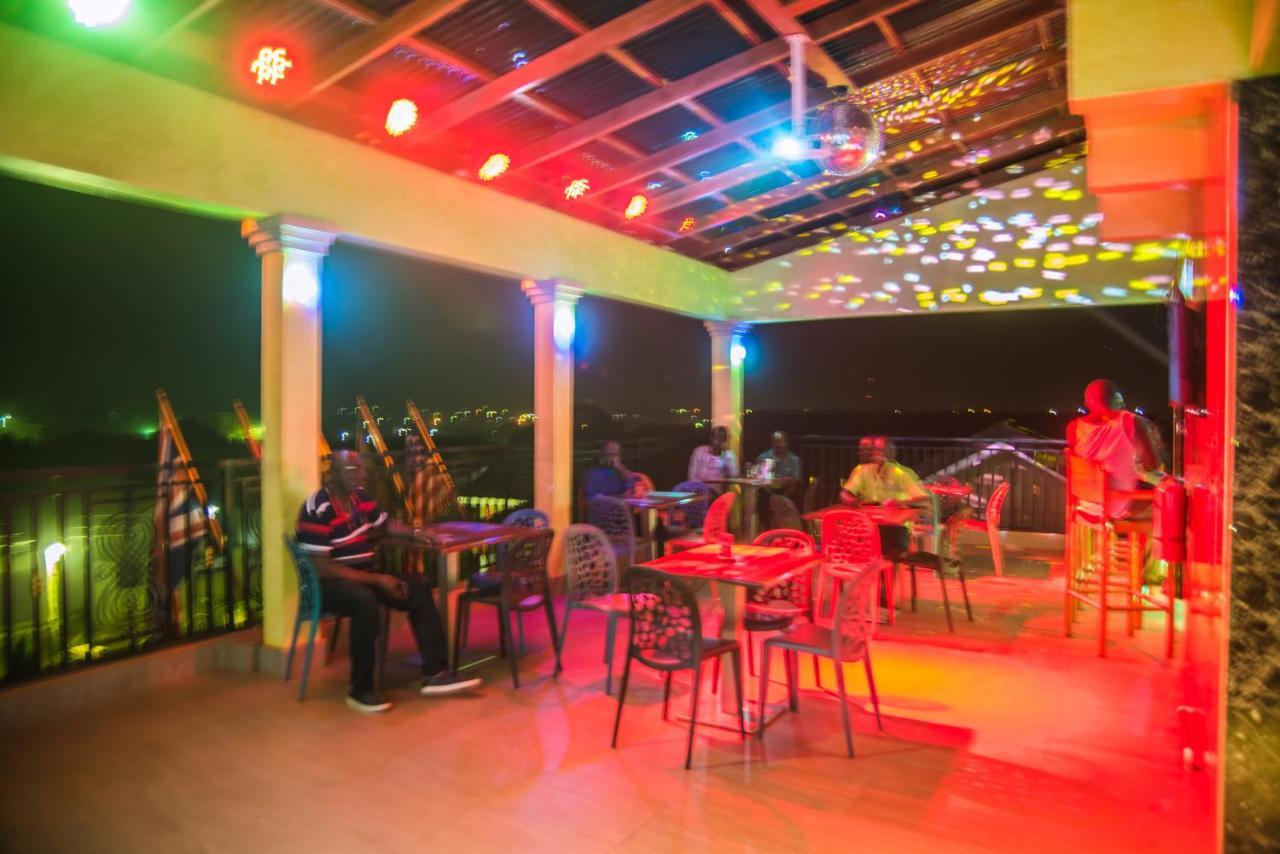 Homey Lodge Kumasi Ngoại thất bức ảnh