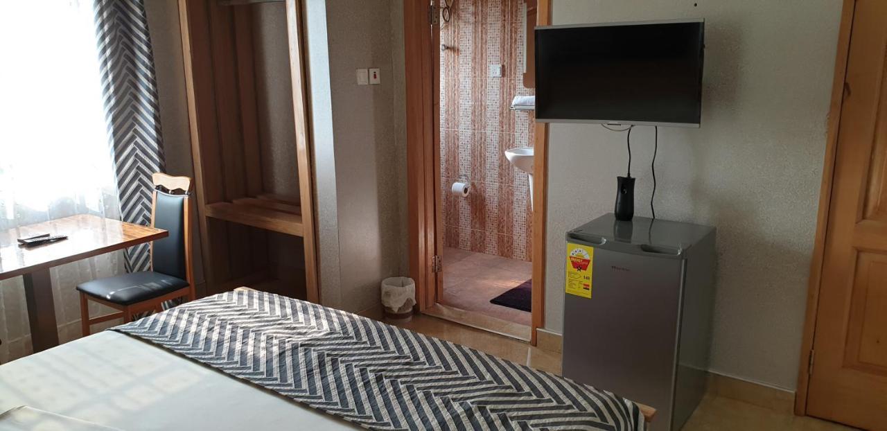 Homey Lodge Kumasi Ngoại thất bức ảnh